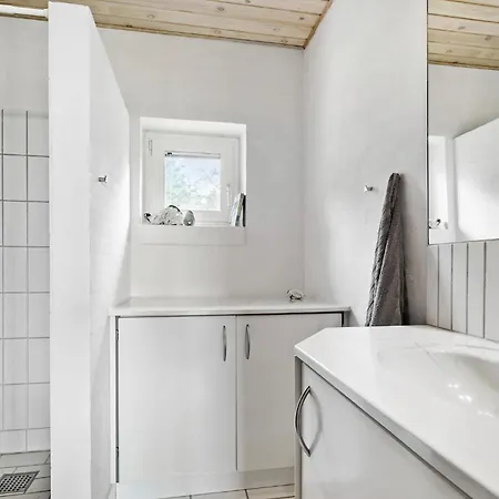 4 Bedroom Front In Casa vacanze