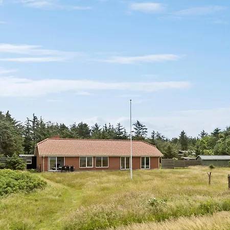 Holiday home Pet Friendly In With Kitchen *