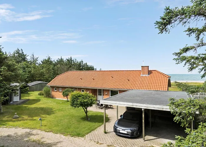 4 Bedroom Front In Thyholm